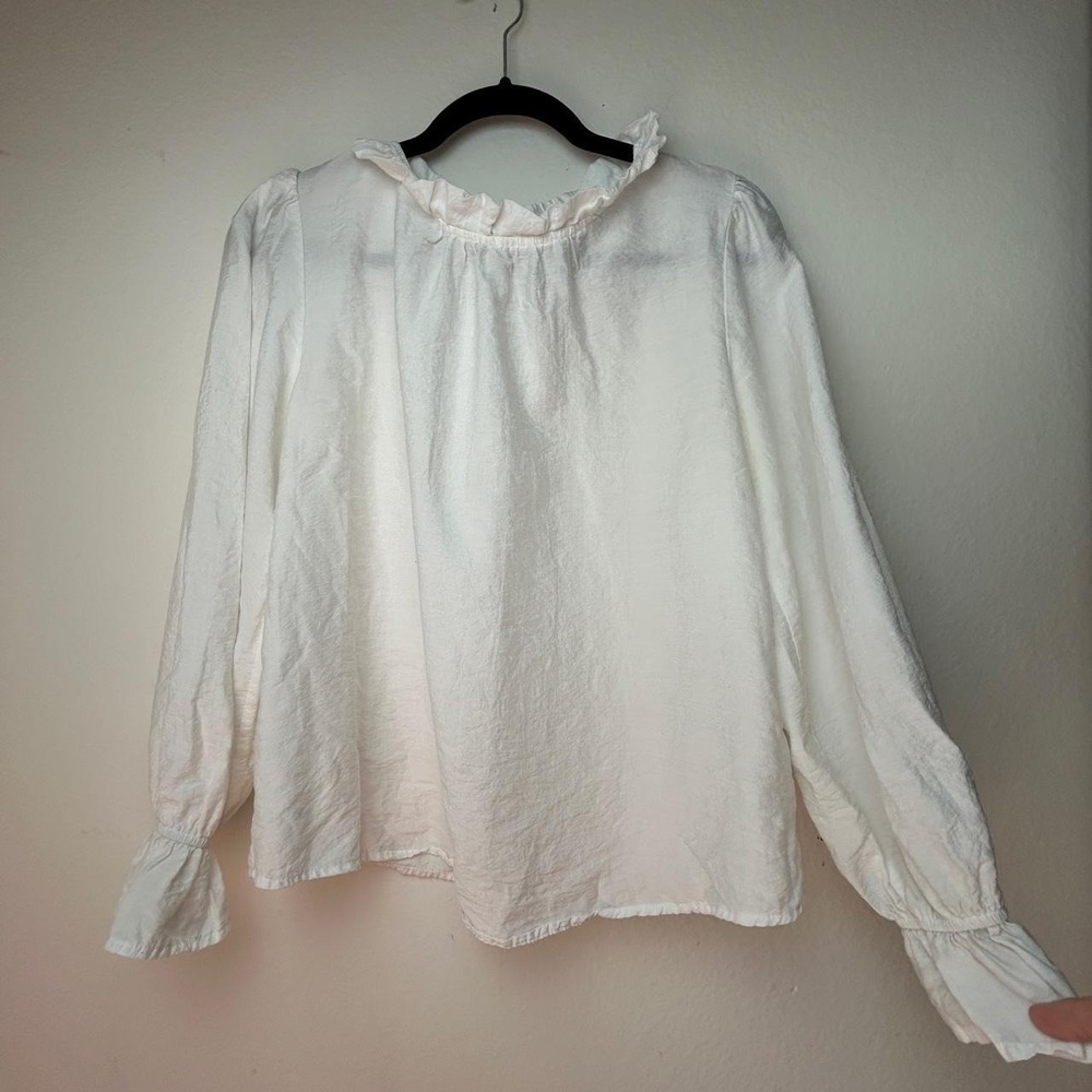 Alice Blue size small Women's White blouse Romantic Balletcore Peasant Ruffles